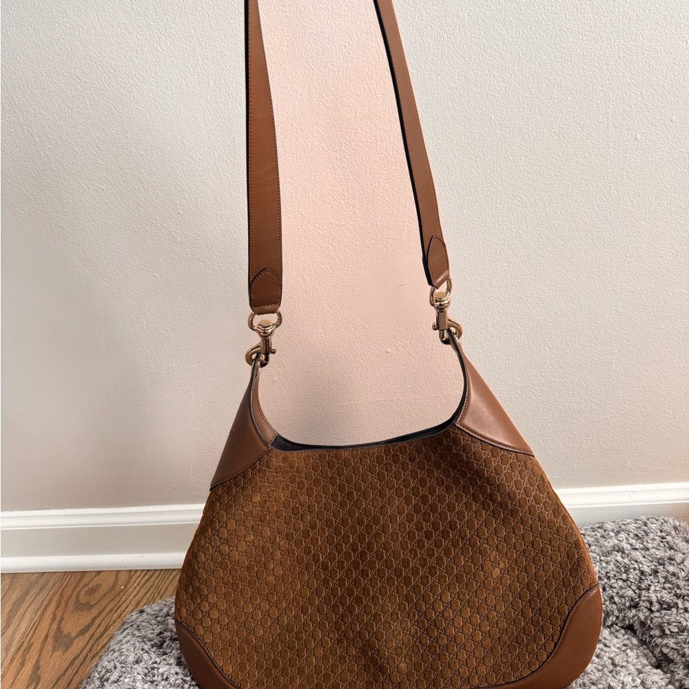 Gucci B Medium Brown suede Women's shoulder bag - Picture 6 of 13
